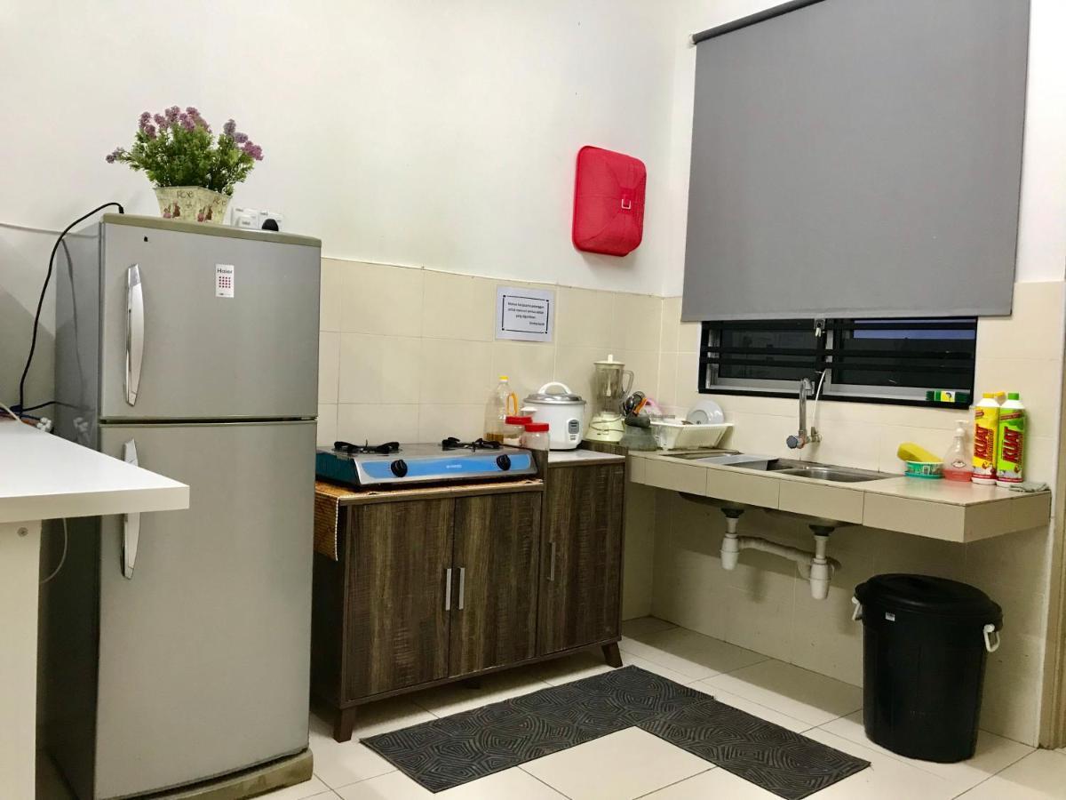 D'Q Putra Homestay Melaka Unit Miqa Εξωτερικό φωτογραφία