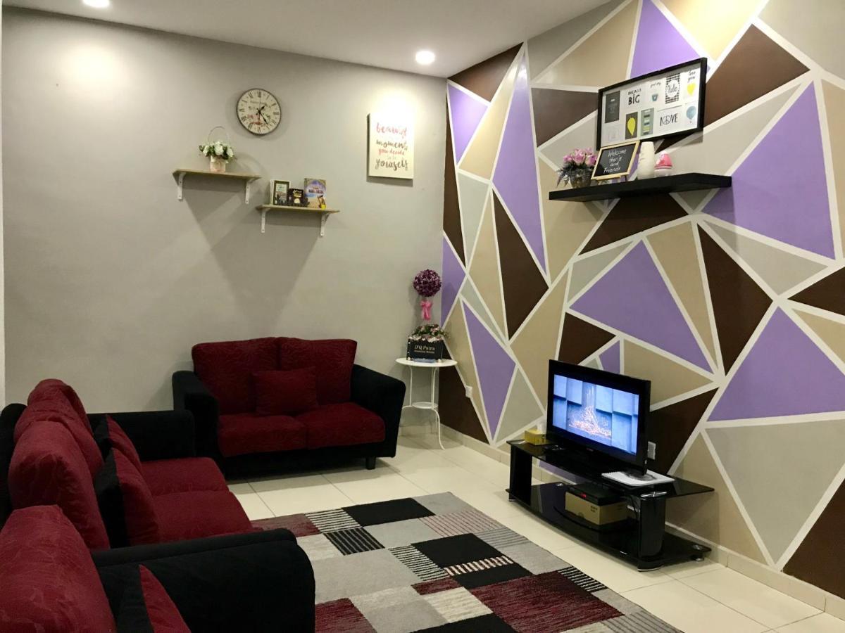 D'Q Putra Homestay Melaka Unit Miqa Εξωτερικό φωτογραφία